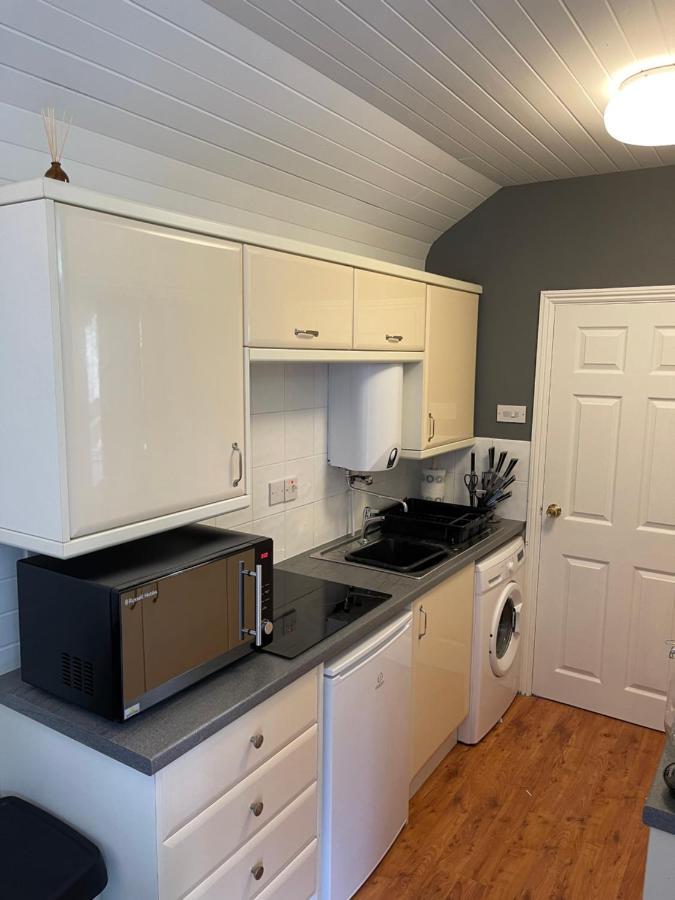 Cosy Cabin By The Seaside With Hot Tub Daire Birchington-on-Sea Dış mekan fotoğraf