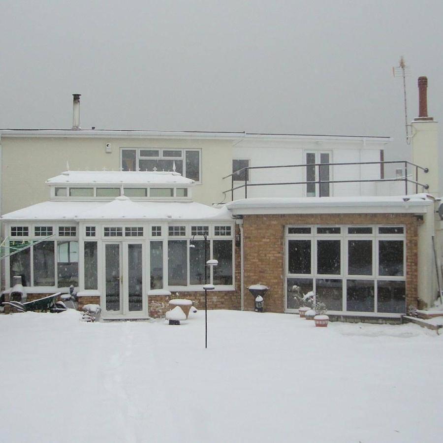 Cosy Cabin By The Seaside With Hot Tub Daire Birchington-on-Sea Dış mekan fotoğraf